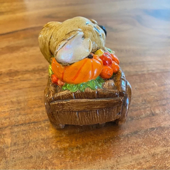 Pendelfin Vintage ‘Barrow Boy’ Bunny in a Fall Halloween Pumpkin Veggie Cart - Picture 5 of 7